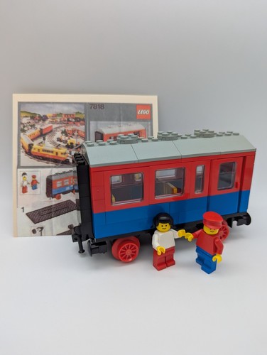 Lego 7818 passenger coach - lego,
