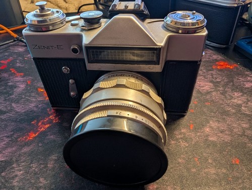 Zenit mit carl - e, zeiss