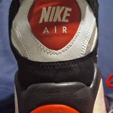 Nike Air Barrage Mid