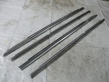 Satz Fensterschachtleisten