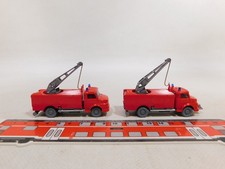 2X H0 1:87 Model Fire Truck