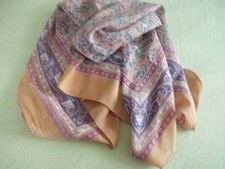 wunderschönes großes Tuch 100 cm x 93 cm