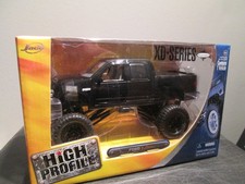 1 : 24 Ford F-150 Pickup Truck