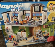 PLAYMOBIL - Große Schule mit Einrichtung - City Life - 9453 -