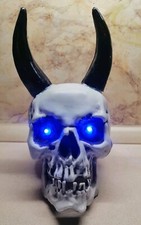 Großer Totenschädel Mit LEDs
