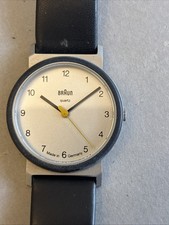 Braun AW10 Herrenuhr, Läuft