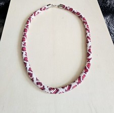 Perlenkette Handgefertigt 