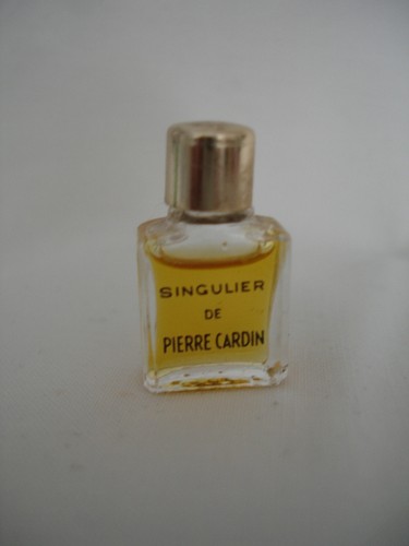 Cardin pierre singulier - **cardin,,
