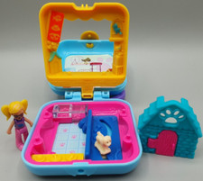 Polly Pocket Box 2019 Mattel klein mit Hund Mini Haus