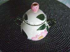 Zuckerdose mit Deckel - Villeroy & Boch - Wildrose - Gesamthöhe 12 cm - wie Neu