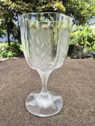 Lalique vase lelia edler - ",,