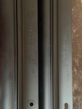 Volkswagen VW T5 MULTIVAN Sonnenschutz Sonnenrollo hinten LINKS Und Reicht ￼