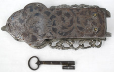 Handgeschmiedetes Tür- oder Truhenschloss Barockschloss mit Schlüssel 18. Jhdrt.