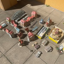 Großes Konvolut Häuser, Spur H0, Bahnhof, Kirche, etc. !!!