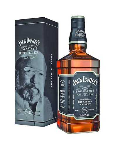 Jack daniels master distiller - jack,