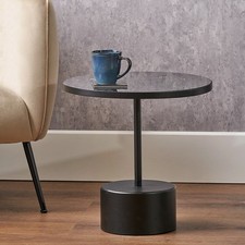 Kleiner runder Couchtisch