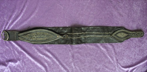 Antiker ledergürtel federkiel - ledergürtel,