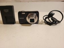 Fujifilm FinePix F100fd Digitalkamera Digicam Schwarz 12 MP Zustand GUT 