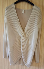 Extravaganter Pullover mit