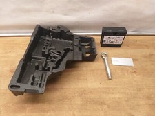 Mercedes X204 Bordwerkzeug Luftkompressor Abschleppöse Set A2048981314