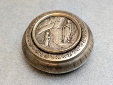 Tabatiere PILLENDOSE Jugendstil um 1910 religiös florales Dekor Antik METALL