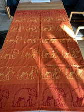 Wunderschöne Tischdecke mit