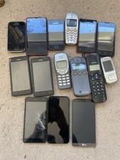 Konvolut 15 defekte Handys