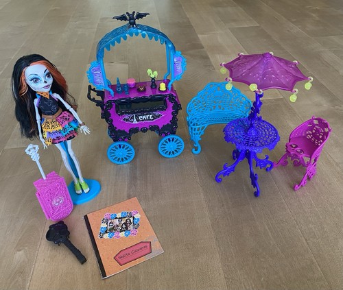 Monster high puppe skelita - high,