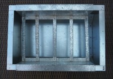 Fohlentrog Futtertrog Einsatz für Fohlen, verzinkt für Metalltrog Pferd Stute