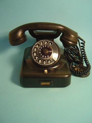 Altes schwarzes telefon - schwarzes,