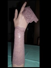 wunderschöne Armstulpen aus elastischer Spitze in mittelbraun