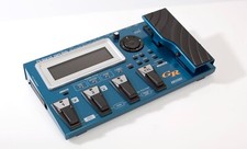 Roland GR-55 Gitarren-Synthesizer. Hexaphonischer Tonabnehmer GK-3, Kabel 13 Pin