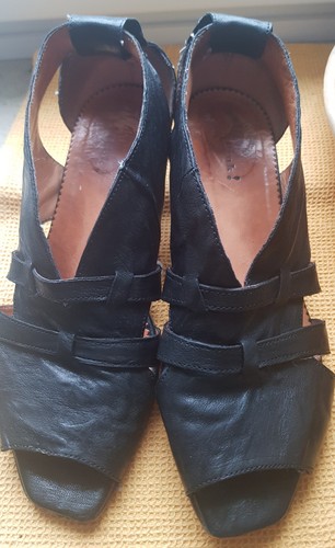 Schuh von think schwarz - schuh,