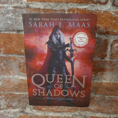 Queen shadows miniature - queen, of