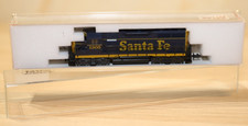 Atlas 4602,  EMD GP 35, Santa
