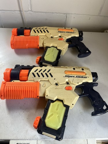 Zwei nerf super soaker - zwei,