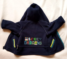 SIGIKID Fleece Jacke DINO-Motiv - HOCKEY DRAGONS Gr.62 hochwertig, chic & TOP