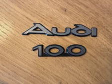 Audi 100 Schriftzug Emblem