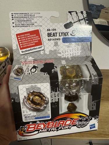 Hasbro beyblade metal fury - beyblade,