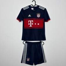 FC Bayern München James