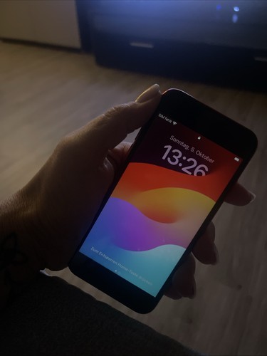 Apple iphone 2 - apple, se