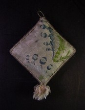 -  antikes BREVERL - CHRISTBAUMSCHMUCK - Stoff, bestickt