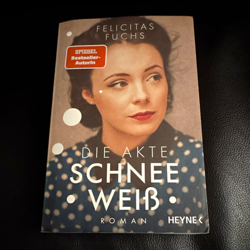 Felicitas fuchs die - -, akte