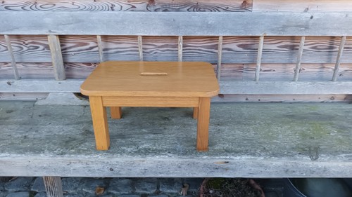 älterer holzschemel aus - Älterer, eiche