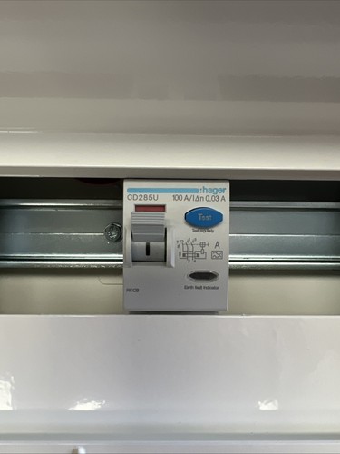 Hager 100a polig 30ma typ - 2,