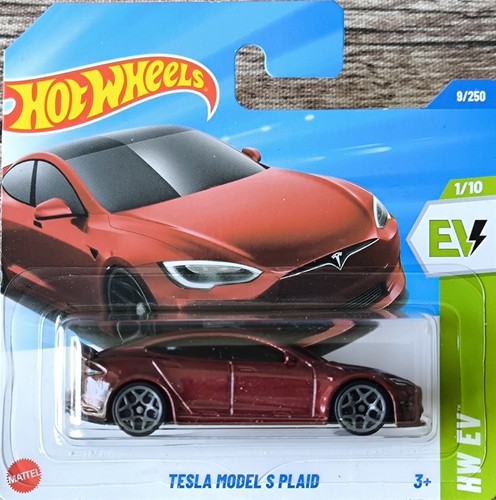 Tesla model plaid - tesla, s