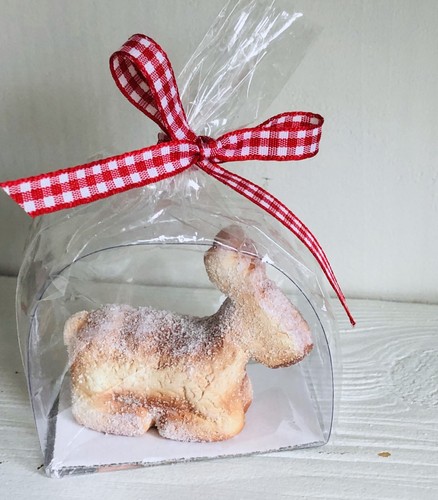 Kleines rentier liegend - ,