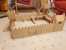 Ritterburg Holz aus Buchenholz, variabel bestens geeignet für Playmobilritter