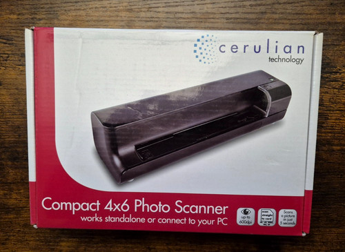 Compact 4x6 photo scanner - photo,