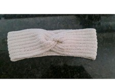 gehäkeltes Stirnband oder Ohrenwärmer in Elfenbein